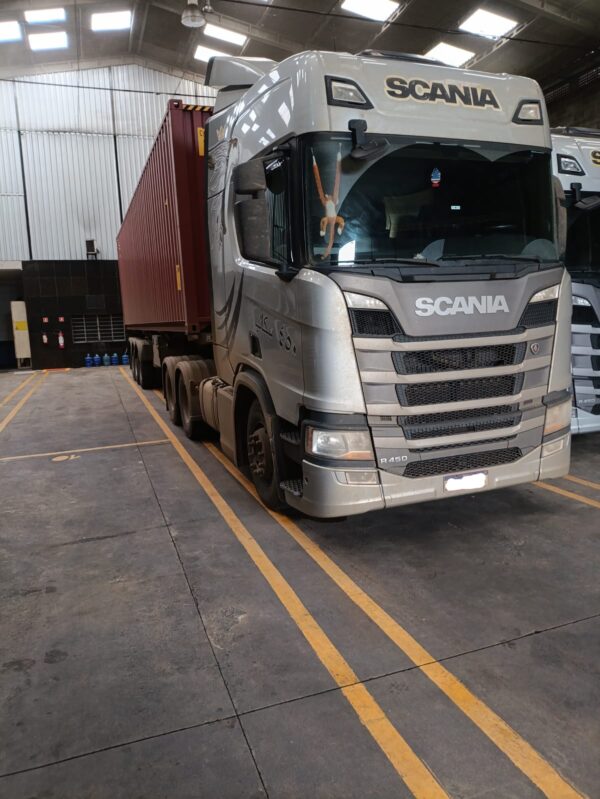 Scania R450 6X2 | Ano 2023 | Único Dono | R$ 770.000,00